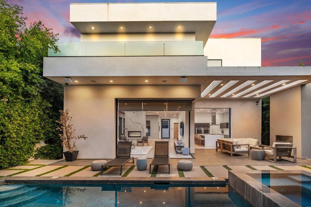 L #k Los Angeles