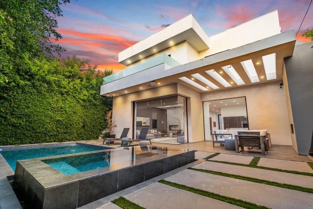 L #k Villa Los Angeles